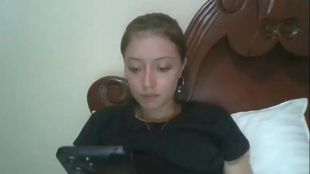 Image 8 of shelsyzevee_ Stream on Chaturbate on 4 months ago