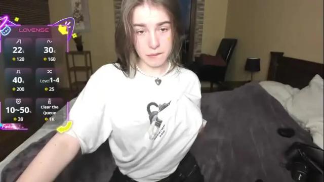 Image 4 of shelyymoon Stream on Chaturbate on 7 days ago