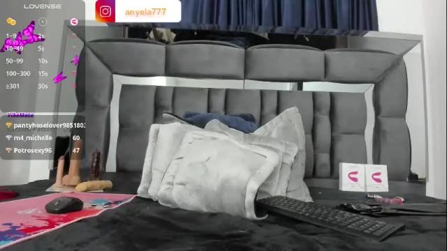 Image 6 of shengyi_blue Stream on Chaturbate on 2 months ago