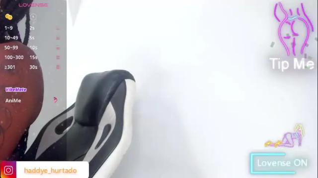 Image 12 of shenielxxx Stream on Chaturbate on 2 months ago