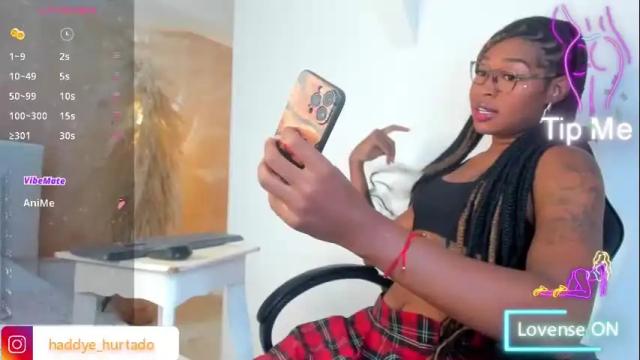 Image 6 of shenielxxx Stream on Chaturbate on 2 months ago