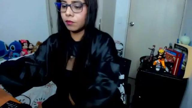 Image 3 of shenn22 Stream on Chaturbate on 6 months ago