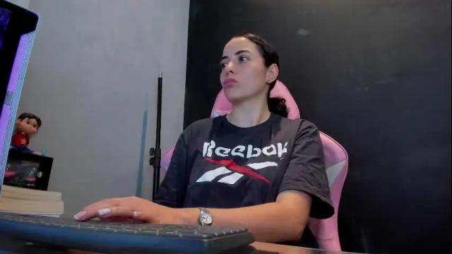 Image 2 of sherilkwang_ Stream on Chaturbate on 1 month ago