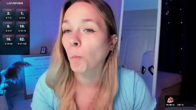 Image 2 of sherill_brill Stream on Chaturbate on 1 month ago
