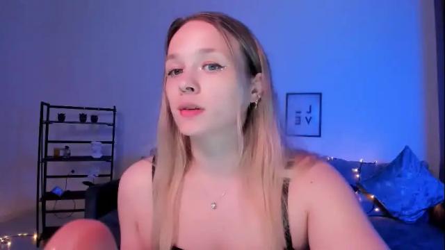 Image 12 of sherill_brill Stream on Chaturbate on 1 month ago