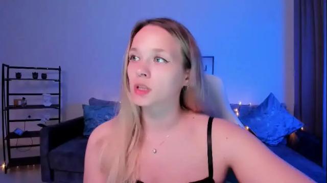 Image 7 of sherill_brill Stream on Chaturbate on 1 month ago