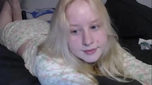 Image 11 of sherlystero Stream on Chaturbate on 1 month ago