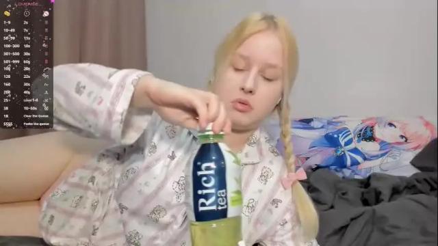 Image 10 of sherlystero Stream on Chaturbate on 1 month ago
