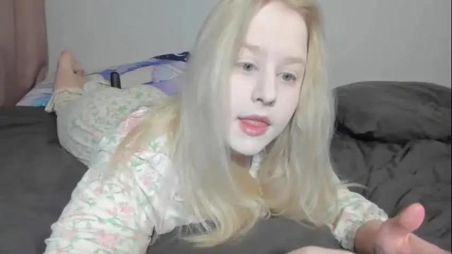 Image 4 of sherlystero Stream on Chaturbate on 1 month ago