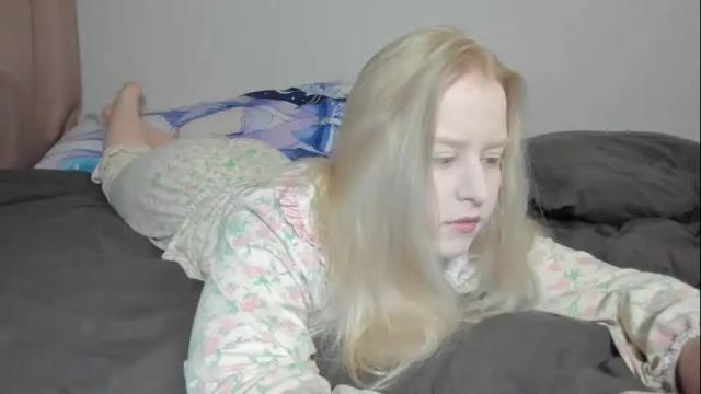 Image 6 of sherlystero Stream on Chaturbate on 1 month ago