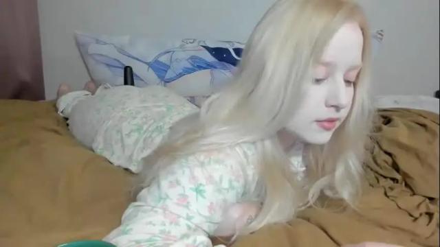 Image 12 of sherlystero Stream on Chaturbate on 24 days ago
