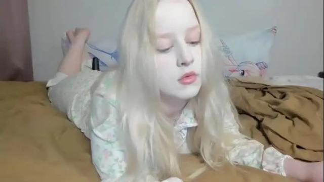 Image 8 of sherlystero Stream on Chaturbate on 24 days ago