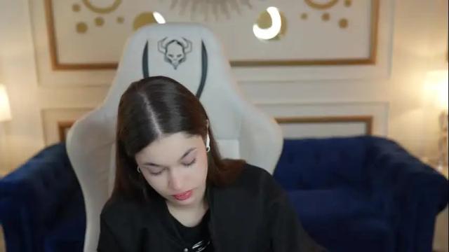 Image 2 of sheryl_elegance Stream on Chaturbate on 1 month ago