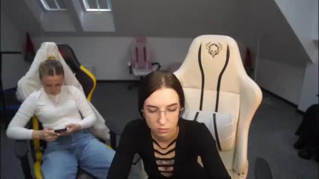 Image 2 of sheryl_elegance Stream on Chaturbate on 4 months ago