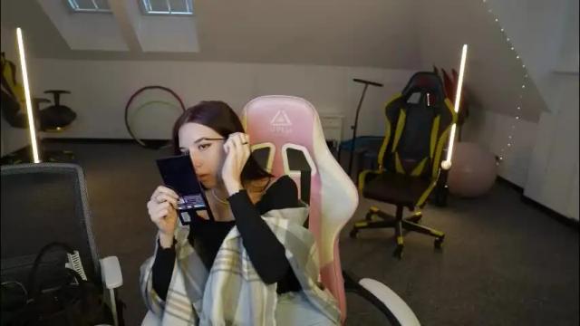 Image 2 of sheryl_elegance Stream on Chaturbate on 2 months ago