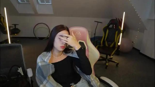 Image 6 of sheryl_elegance Stream on Chaturbate on 2 months ago