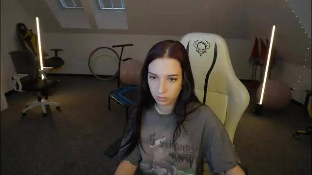 Image 2 of sheryl_elegance Stream on Chaturbate on 2 months ago