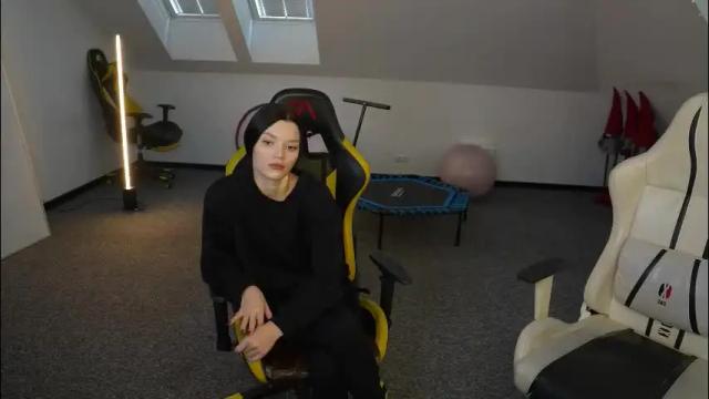 Image 6 of sheryl_elegance Stream on Chaturbate on 2 months ago