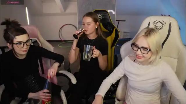 Image 7 of sheryl_elegance Stream on Chaturbate on 1 month ago