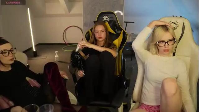 Image 8 of sheryl_elegance Stream on Chaturbate on 1 month ago