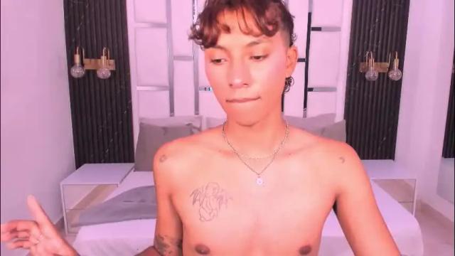 Image 3 of sheryl_sss Stream on Chaturbate on 4 months ago