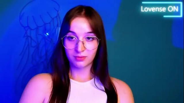 Image 3 of sheryl_sweet Stream on Chaturbate on 3 months ago