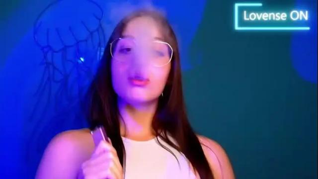 Image 4 of sheryl_sweet Stream on Chaturbate on 3 months ago