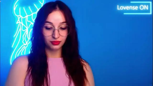 Image 3 of sheryl_sweet Stream on Chaturbate on 2 months ago