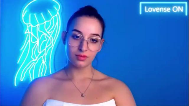 Image 10 of sheryl_sweet Stream on Chaturbate on 24 days ago