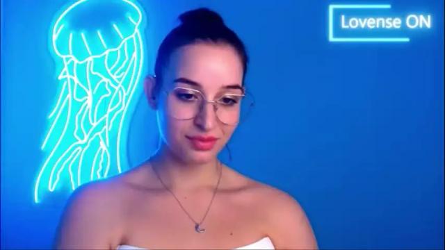 Image 12 of sheryl_sweet Stream on Chaturbate on 24 days ago