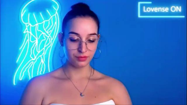 Image 6 of sheryl_sweet Stream on Chaturbate on 24 days ago