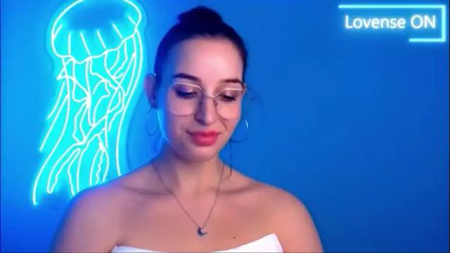 Image 7 of sheryl_sweet Stream on Chaturbate on 24 days ago