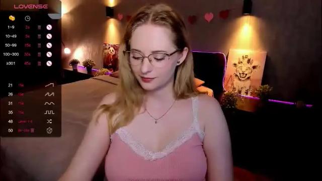 Image 2 of sheslinki Stream on Chaturbate on 2 months ago