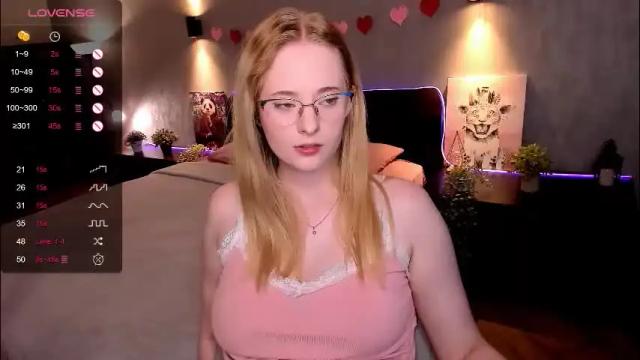 Image 3 of sheslinki Stream on Chaturbate on 2 months ago