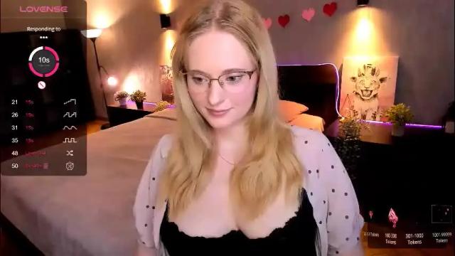 Image 10 of sheslinki Stream on Chaturbate on 2 months ago