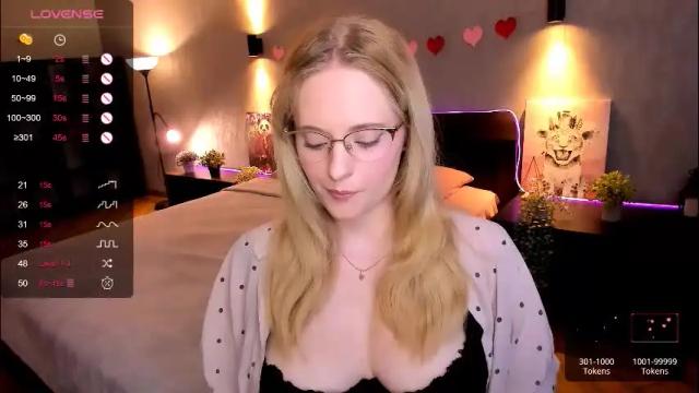 Image 12 of sheslinki Stream on Chaturbate on 2 months ago