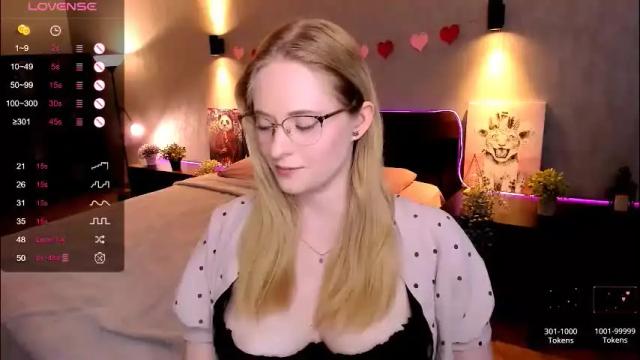 Image 10 of sheslinki Stream on Chaturbate on 1 month ago