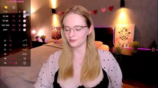 Image 12 of sheslinki Stream on Chaturbate on 1 month ago