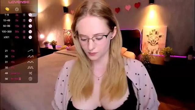 Image 7 of sheslinki Stream on Chaturbate on 1 month ago