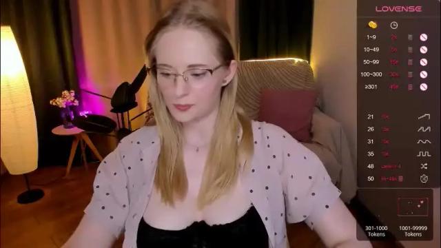 Thumbnail 1, sheslinki's Stream at Chaturbate, 1 month ago