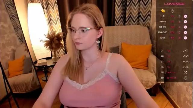 Image 6 of sheslinki Stream on Chaturbate on 1 month ago