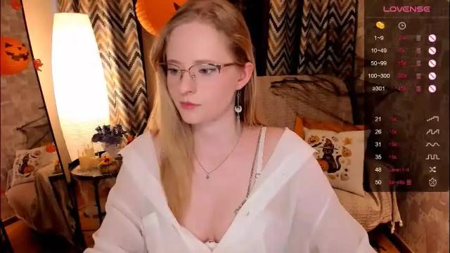 Image 2 of sheslinki Stream on Chaturbate on 10 days ago