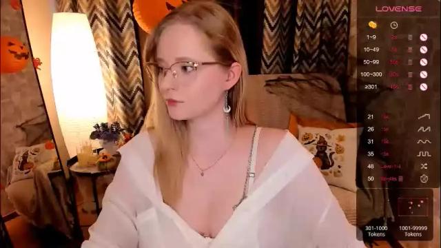 Image 3 of sheslinki Stream on Chaturbate on 10 days ago