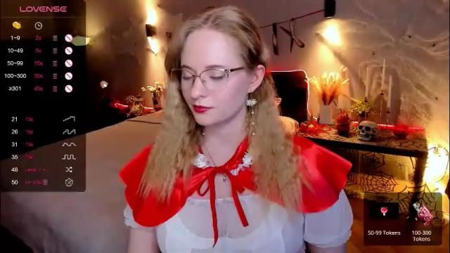 Image 3 of sheslinki Stream on Chaturbate on 8 days ago