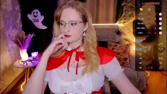 Image 2 of sheslinki Stream on Chaturbate on 7 days ago