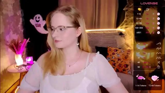 Image 11 of sheslinki Stream on Chaturbate on 5 days ago