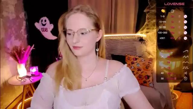 Image 2 of sheslinki Stream on Chaturbate on 5 days ago