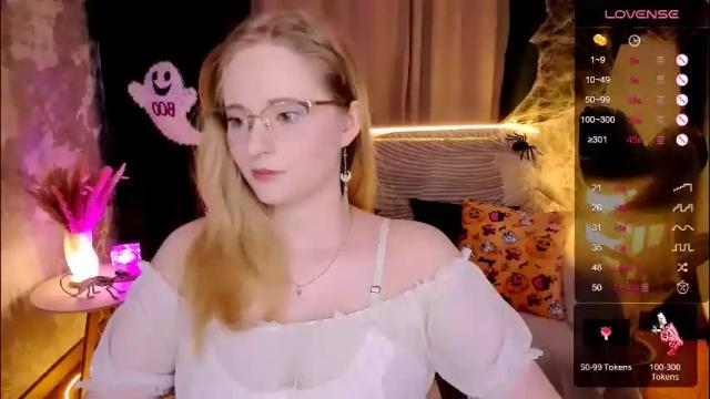 Image 6 of sheslinki Stream on Chaturbate on 5 days ago