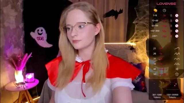 Image 2 of sheslinki Stream on Chaturbate on 2 days ago