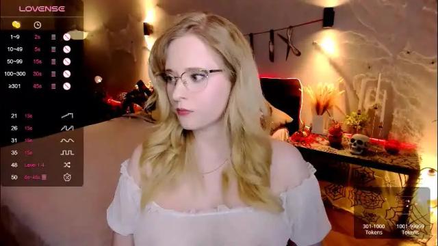 Image 11 of sheslinki Stream on Chaturbate on 1 day ago